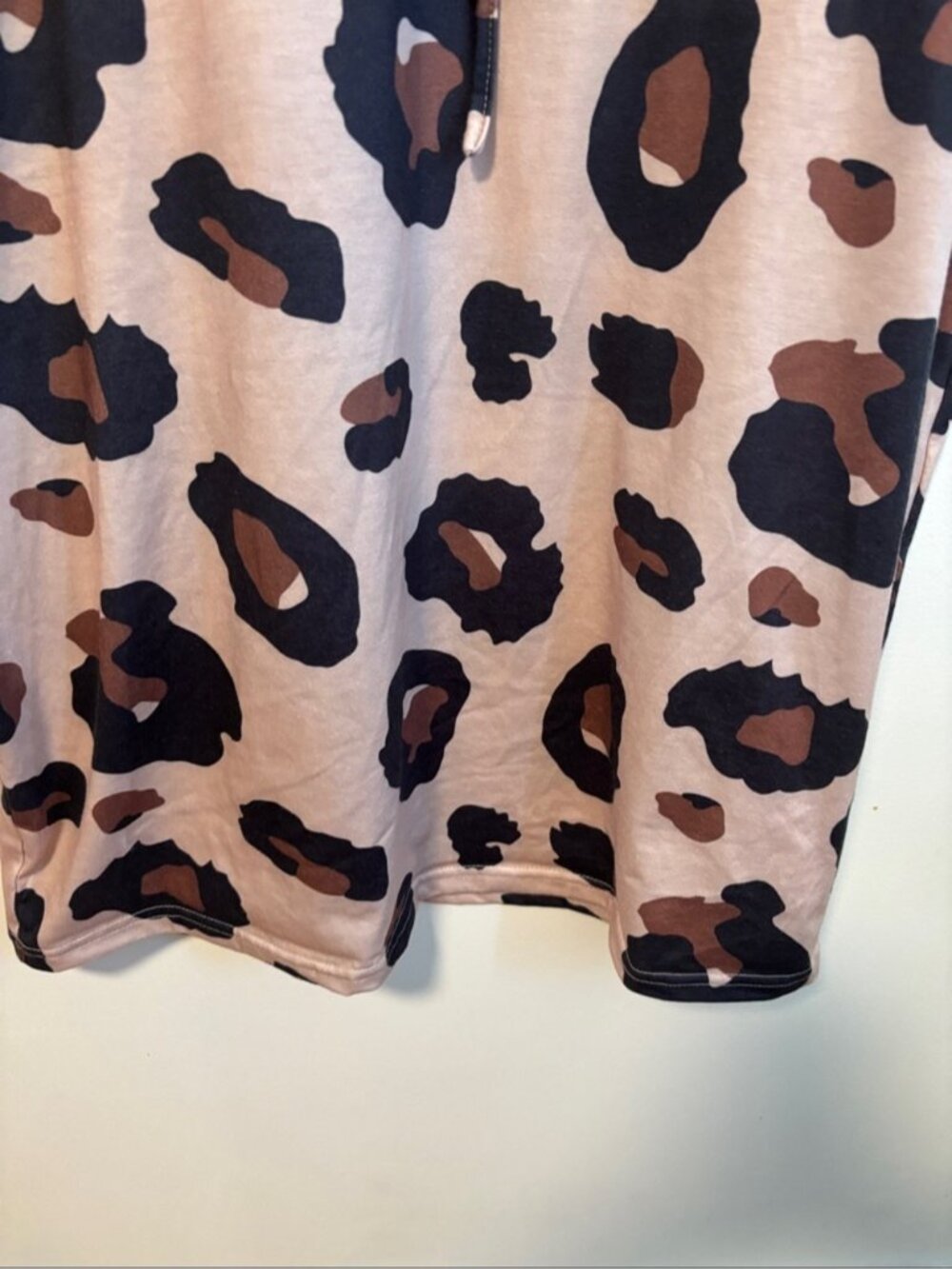 ⭐ 3 for $15 Sleeveless Leopard Print Drawstring Mini Dress - Taupe/Brown - Picture 4 of 5